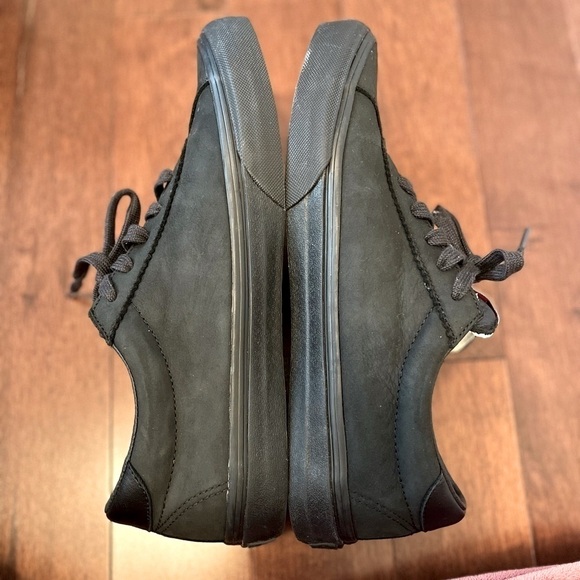 Vans: Black Shoes - Picture 3 of 6